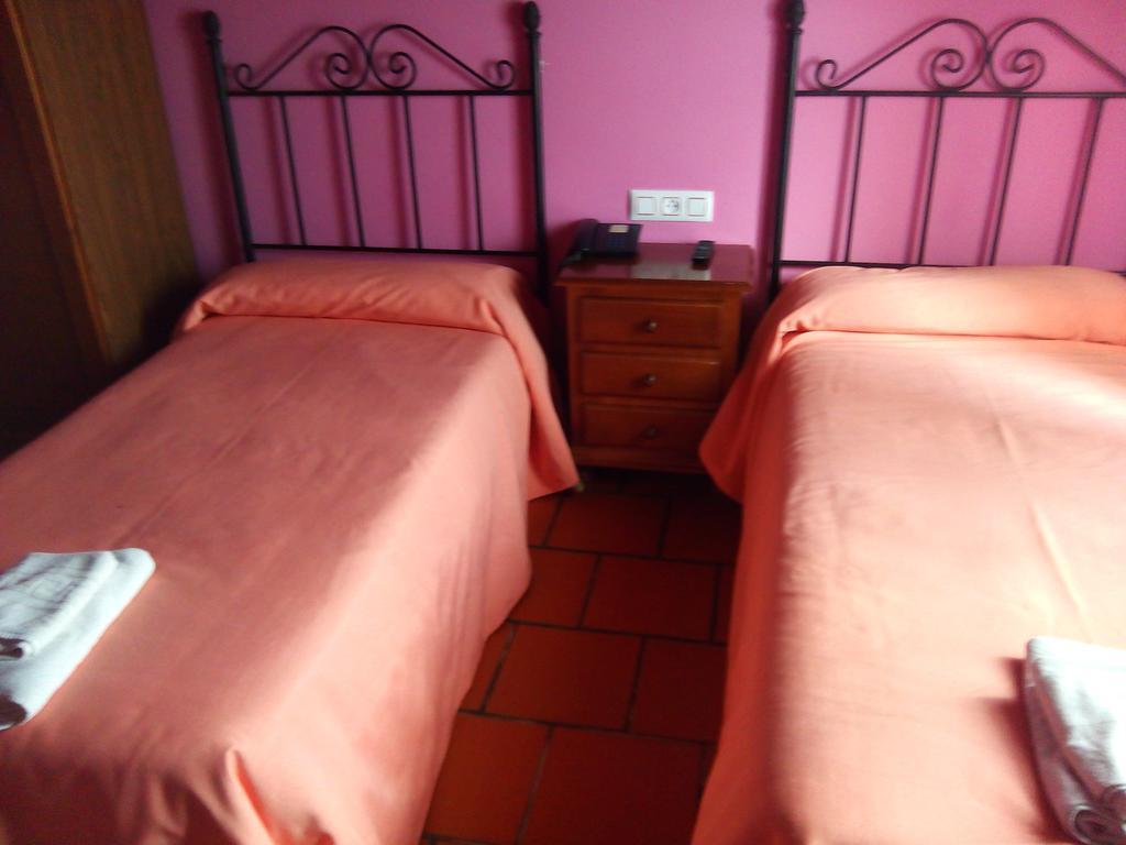 Hostal Venta Liara Allepuz ภายนอก รูปภาพ