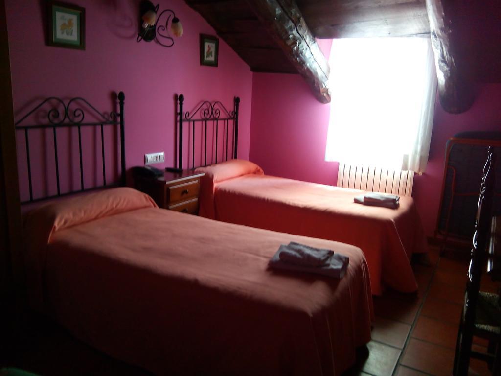 Hostal Venta Liara Allepuz ภายนอก รูปภาพ