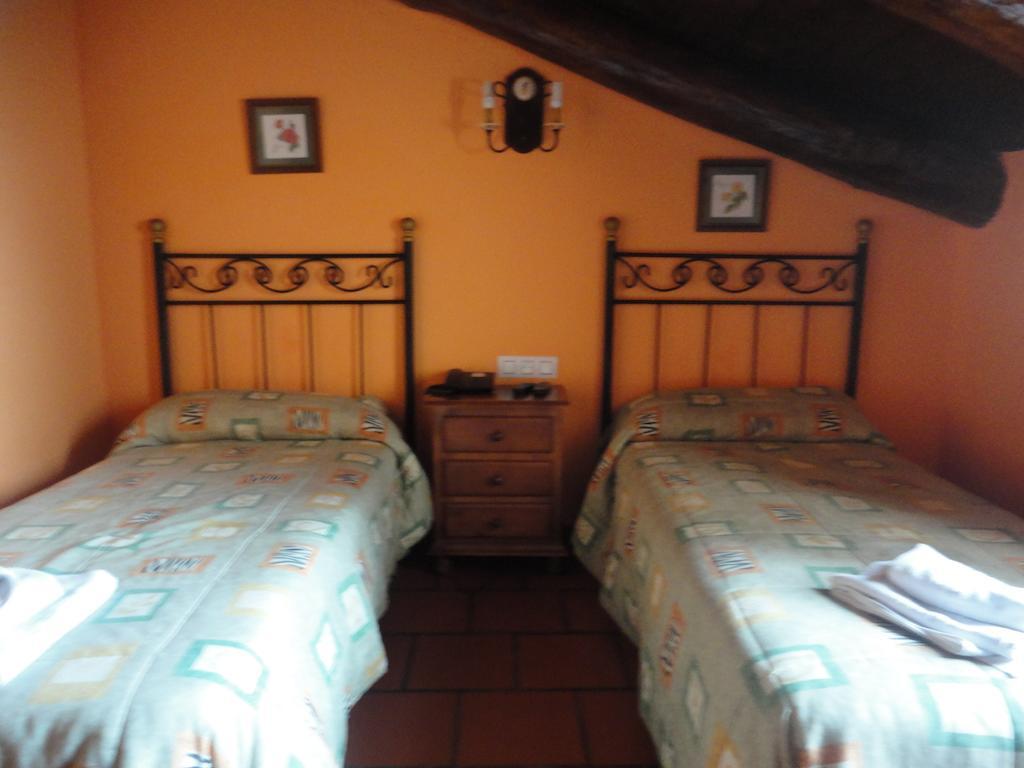 Hostal Venta Liara Allepuz ภายนอก รูปภาพ