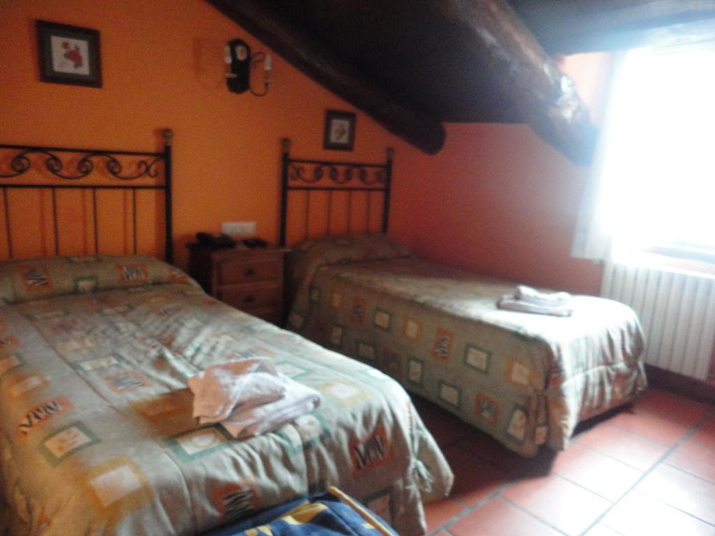 Hostal Venta Liara Allepuz ภายนอก รูปภาพ