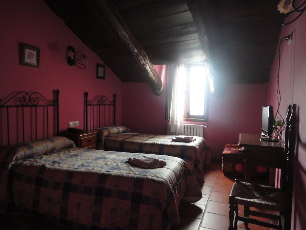 Hostal Venta Liara Allepuz ภายนอก รูปภาพ