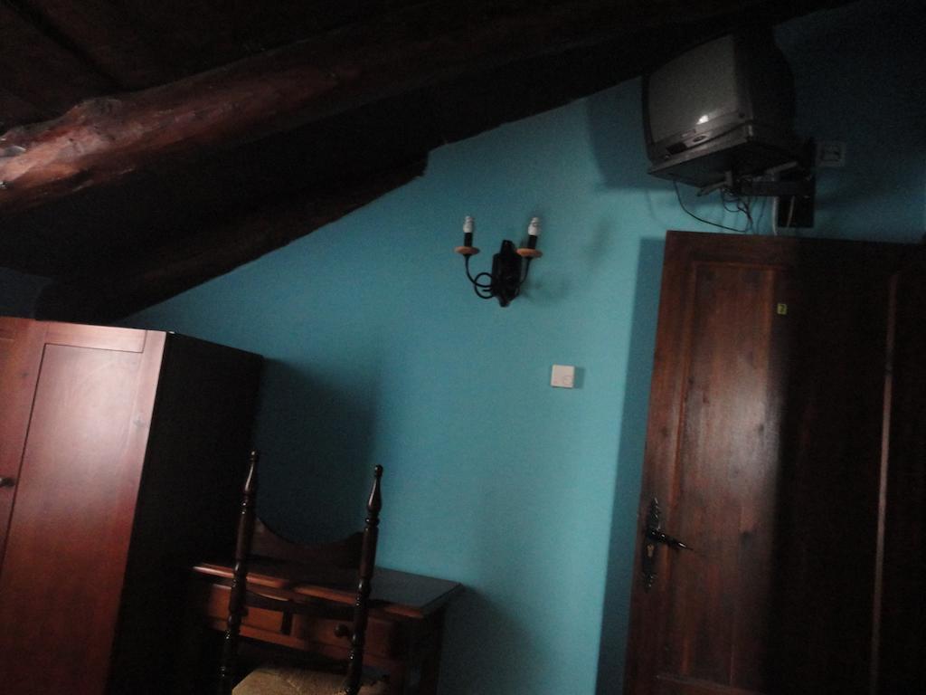 Hostal Venta Liara Allepuz ภายนอก รูปภาพ