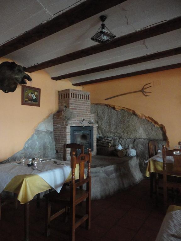 Hostal Venta Liara Allepuz ภายนอก รูปภาพ