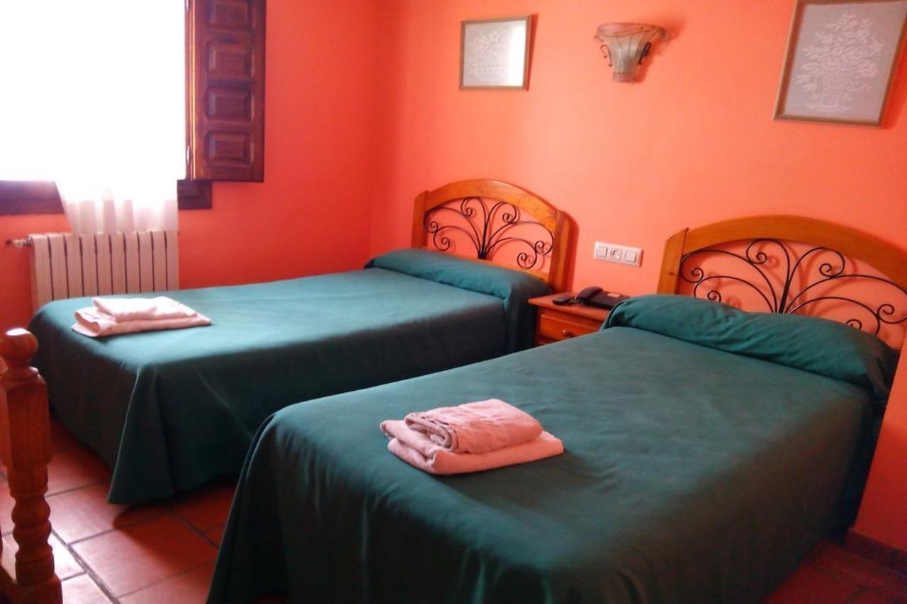Hostal Venta Liara Allepuz ภายนอก รูปภาพ