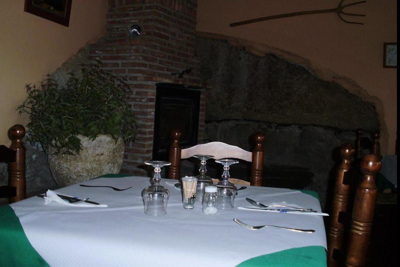 Hostal Venta Liara Allepuz ภายนอก รูปภาพ